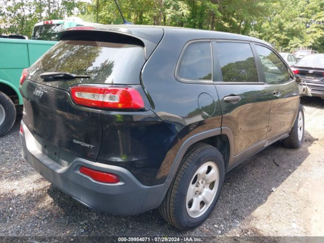 1C4PJMAB9GW121474 Jeep Cherokee Sport