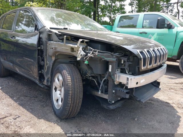 1C4PJMAB9GW121474 Jeep Cherokee Sport
