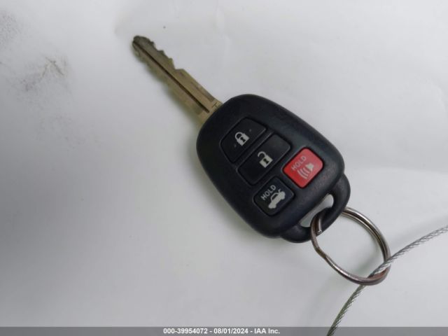 4T1BF1FK0HU338987 Toyota CAMRY SE
