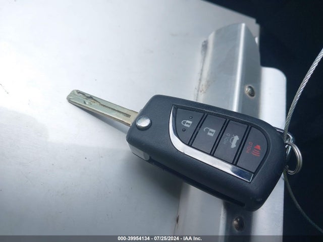 Toyota CAMRY LE 2022 4T1C11AKXNU052134 Image 11