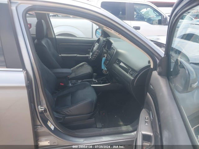2017 MITSUBISHI OUTLANDER JA4AD3A37HZ035350 Photo 4