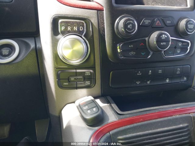 1C6RR7YT7JS235965 RAM 1500 Rebel  4x4 5'7 Box