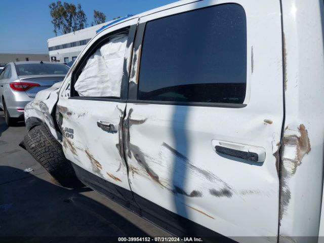 1C6RR7YT7JS235965 RAM 1500 Rebel  4x4 5'7 Box