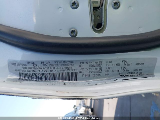 1C6RR7YT7JS235965 RAM 1500 Rebel  4x4 5'7 Box