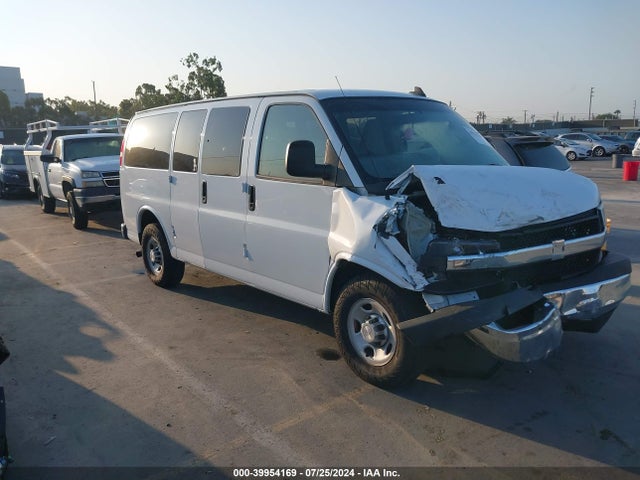 Chevrolet Express 2500 Ls 2018 1GAWGEFG6J1194576 Image 1
