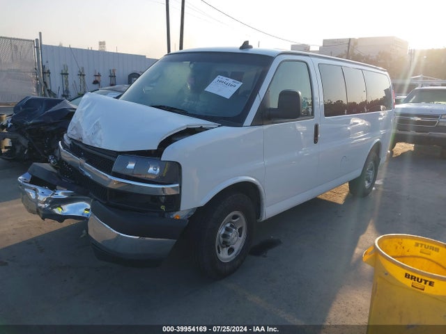 Chevrolet Express 2500 Ls 2018 1GAWGEFG6J1194576 Image 2
