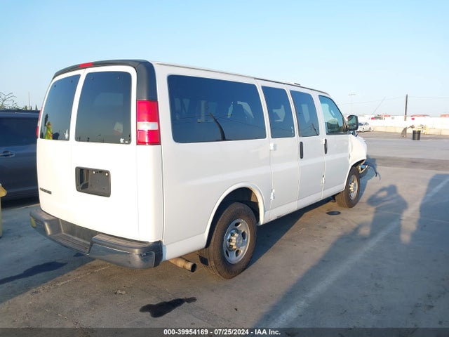 Chevrolet Express 2500 Ls 2018 1GAWGEFG6J1194576 Image 4