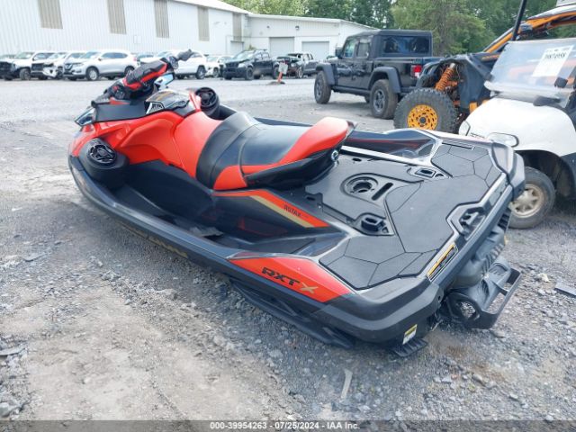 2019 SEADOO RXT-X 300 YDV29281F919      Photo 2