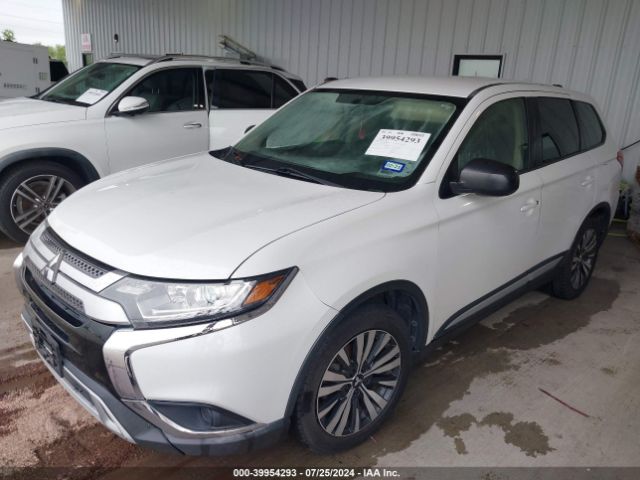 JA4AD2A3XKZ008063 Mitsubishi Outlander Es