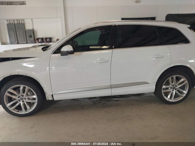 WA1VAAF78JD047004 Audi Q7 3.0t Premium