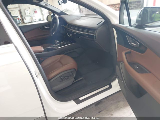 WA1VAAF78JD047004 Audi Q7 3.0t Premium
