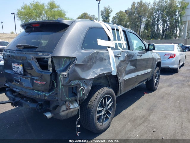 1C4RJFLG4JC335603 Jeep Grand Cherokee Trailhawk 4x4
