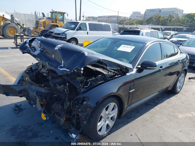 2010 JAGUAR XF SAJWA0FA7AHR69533 Photo 1