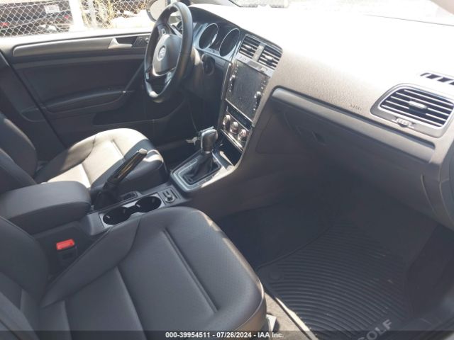 3VWD17AU2JM762427 Volkswagen Golf Sportwagen Tsi S/tsi Se