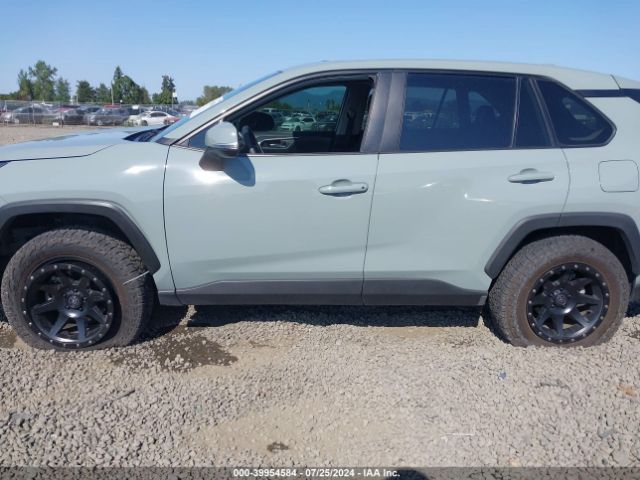 2T3A1RFV3NW289595 Toyota Rav4 Xle Premium