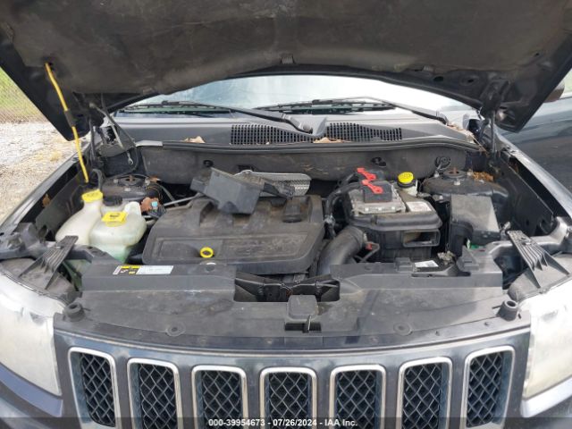 1C4NJCBB8ED531613 Jeep Compass Sport