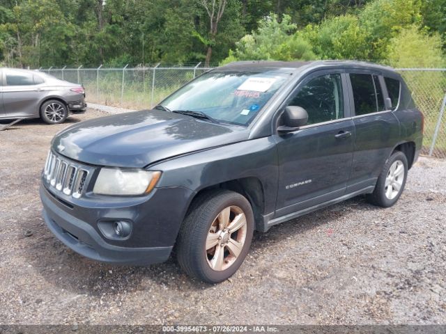 1C4NJCBB8ED531613 Jeep Compass Sport