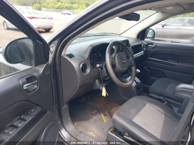 1C4NJCBB8ED531613 Jeep Compass Sport