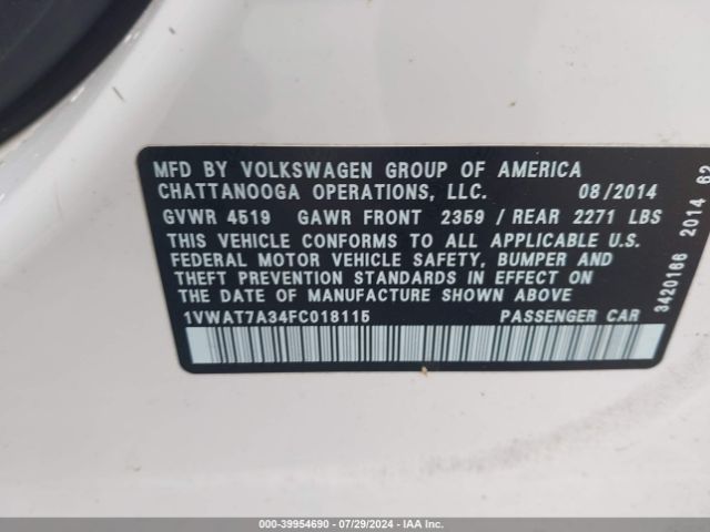 1VWAT7A34FC018115 Volkswagen Passat 1.8t Wolfsburg Edition