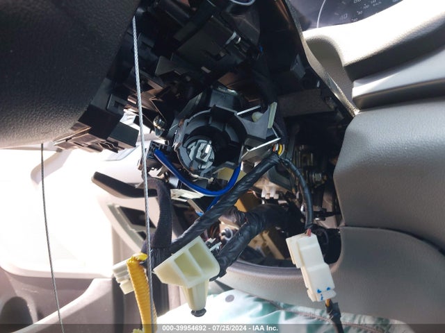 KMHD74LF6JU614688 Hyundai ELANTRA SE