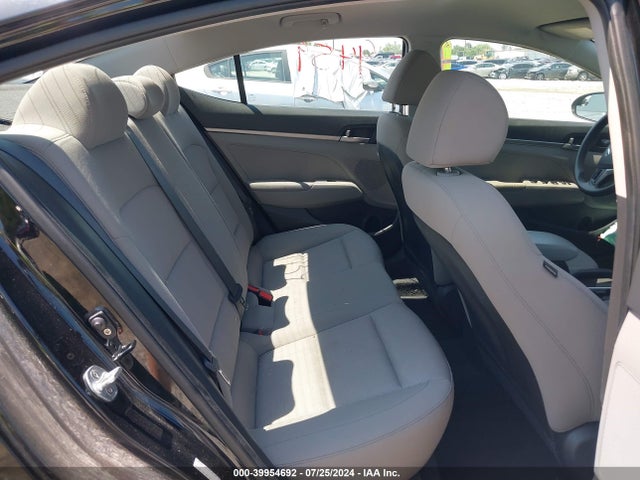 KMHD74LF6JU614688 Hyundai ELANTRA SE
