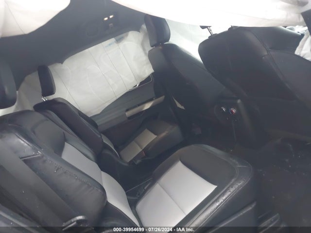 Ford EXPLORER XLT 2023 1FMSK7DH3PGB31688 Image 8