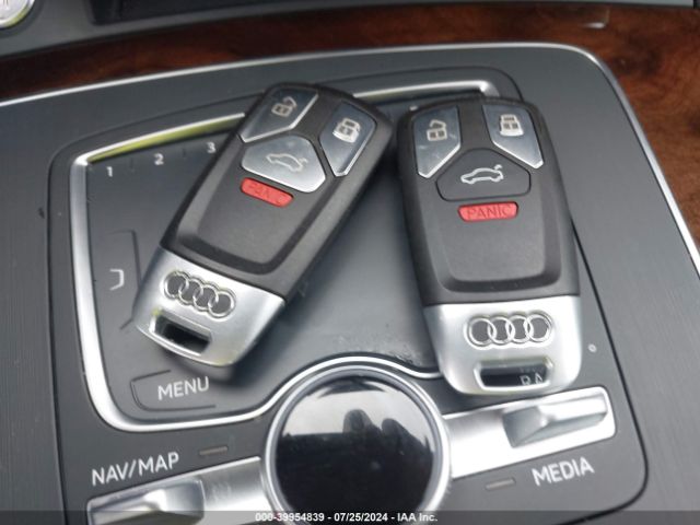 WA1BNAFY5J2030821 Audi Q5 2.0t Premium