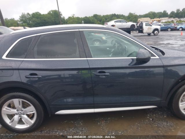 WA1BNAFY5J2030821 Audi Q5 2.0t Premium