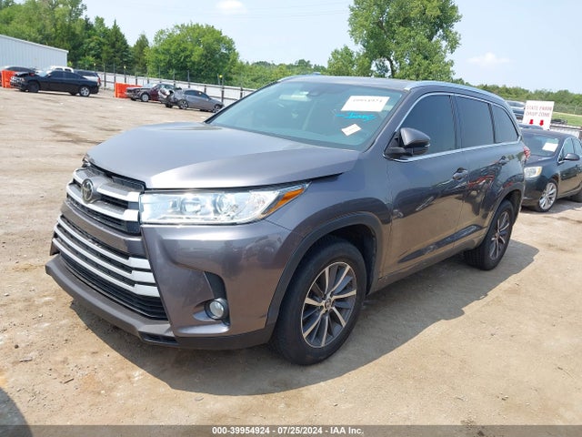 Toyota Highlander Xle 2017 5TDKZRFH6HS515027 Image 2