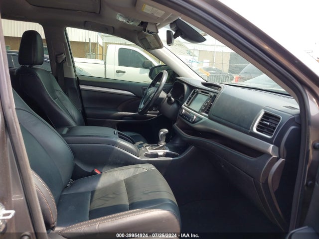 Toyota Highlander Xle 2017 5TDKZRFH6HS515027 Image 5