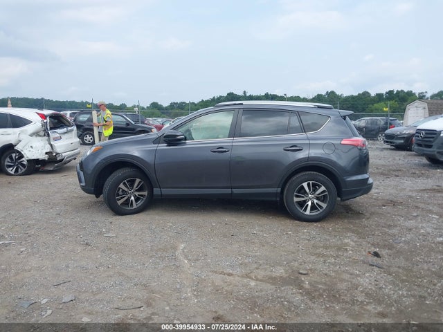 Toyota Rav4 Xle 2018 JTMRFREVXJD249298 Image 14