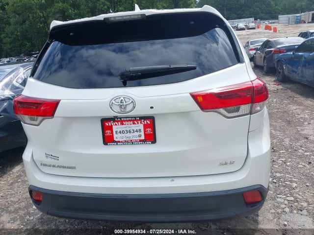 Toyota Highlander Xle 2018 5TDKZRFH4JS546332 Image 16