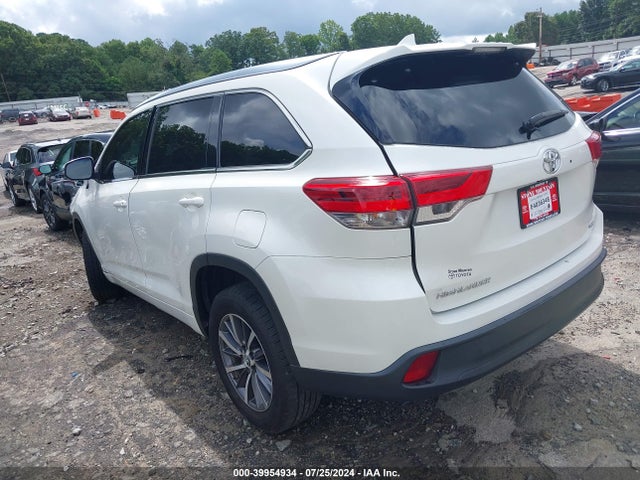 Toyota Highlander Xle 2018 5TDKZRFH4JS546332 Image 3