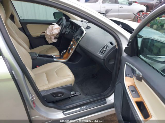 YV440MDU8H2095054 Volvo Xc60 T5 Inscription