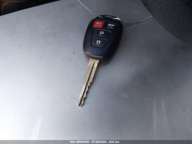 Toyota COROLLA L 2015 5YFBURHEXFP360067 Image 11