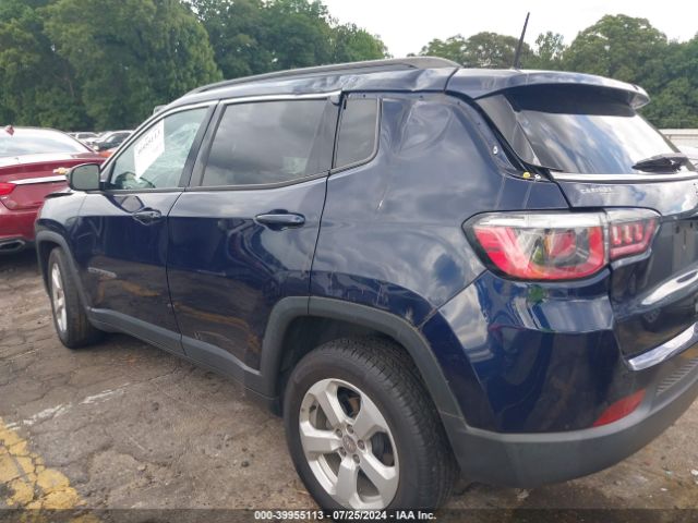 3C4NJCBB1JT411947 Jeep Compass Latitude Fwd