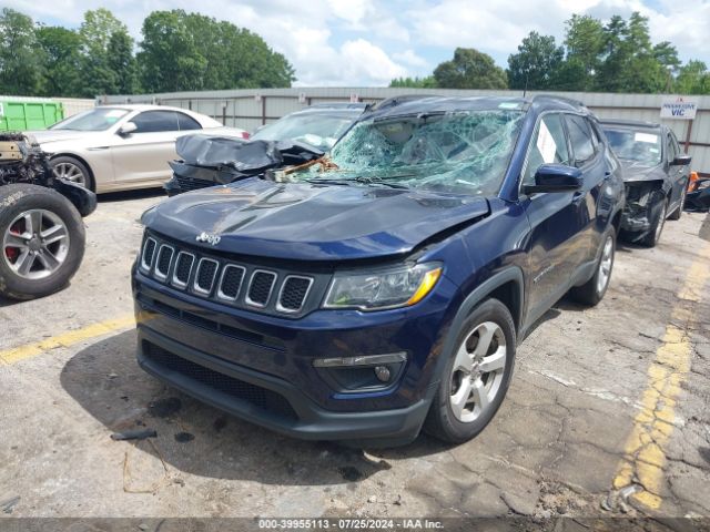 3C4NJCBB1JT411947 Jeep Compass Latitude Fwd