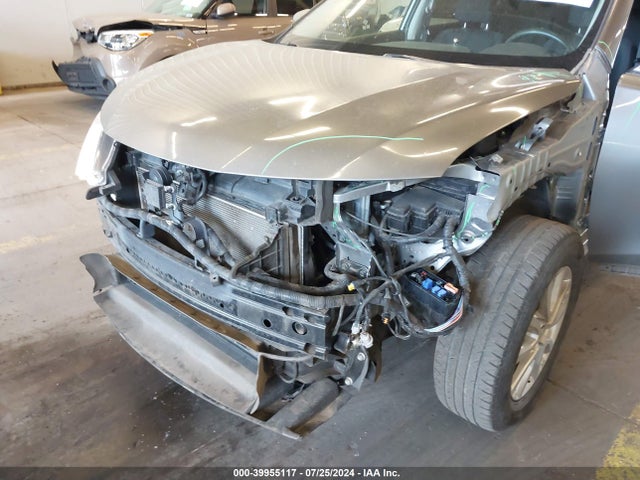 Nissan ROGUE SV 2018 KNMAT2MV0JP542222 Image 6