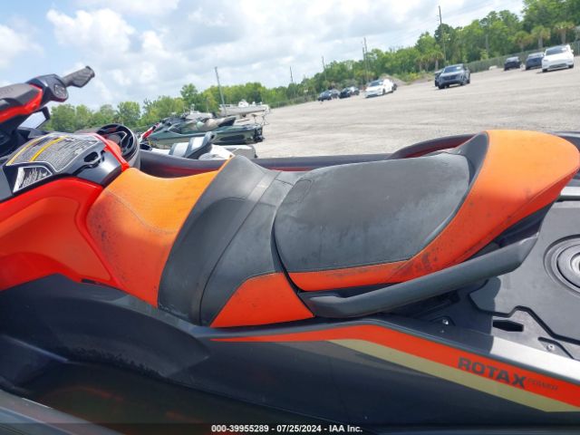 2019 SEADOO RXT-X 300 YDV17755C919      Photo 9