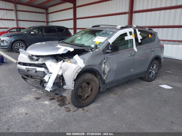 Toyota RAV4 LE 2017 2T3BFREV5HW588128 Image 2