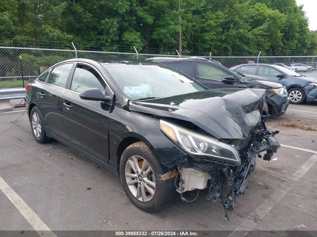 Hyundai SONATA SE 2016 5NPE24AF6GH261818 Image 1