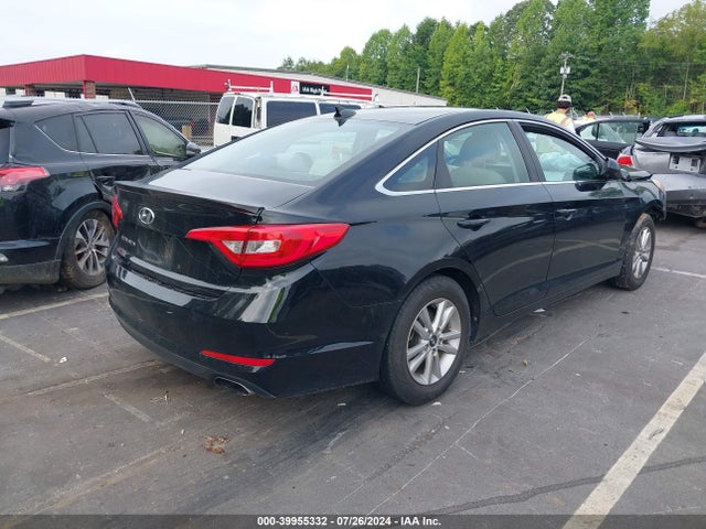 Hyundai SONATA SE 2016 5NPE24AF6GH261818 Image 4