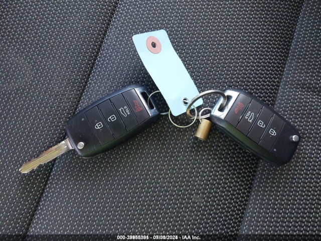 3KPFK4A70JE217385 KIA FORTE LX
