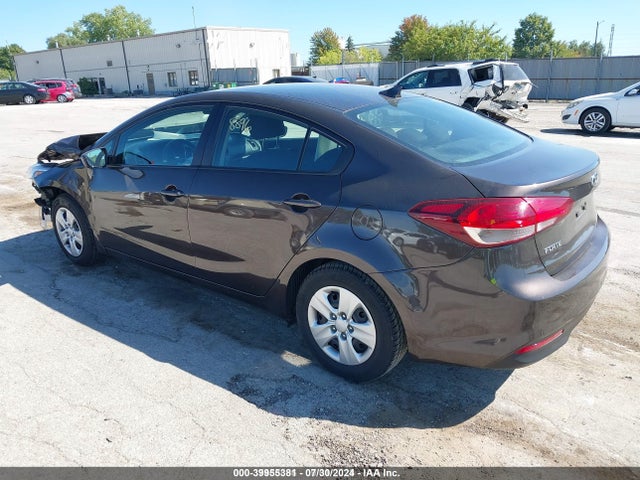 3KPFK4A70JE217385 KIA FORTE LX