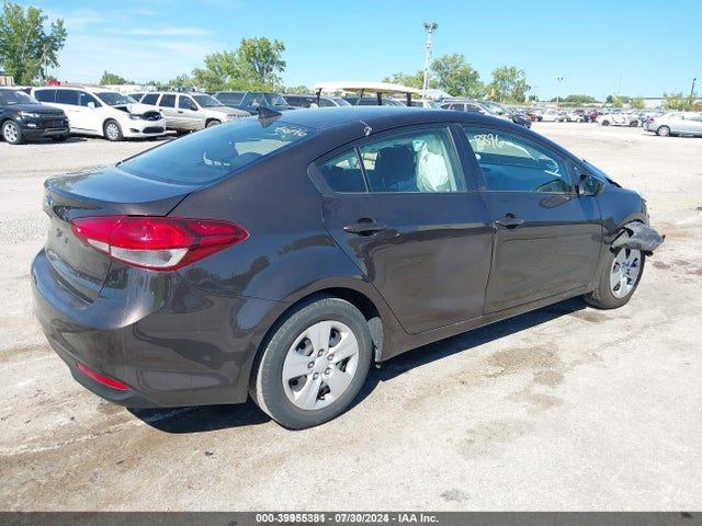 3KPFK4A70JE217385 KIA FORTE LX