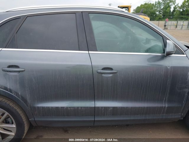 WA1JCCFSXHR001227 Audi Q3 2.0t Premium