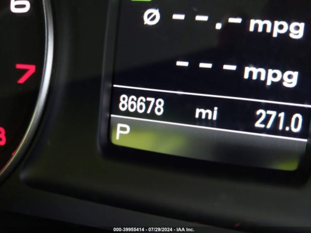 WA1JCCFSXHR001227 Audi Q3 2.0t Premium