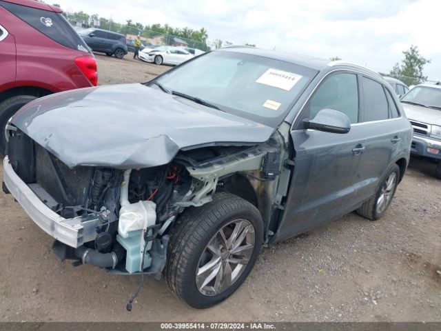 WA1JCCFSXHR001227 Audi Q3 2.0t Premium