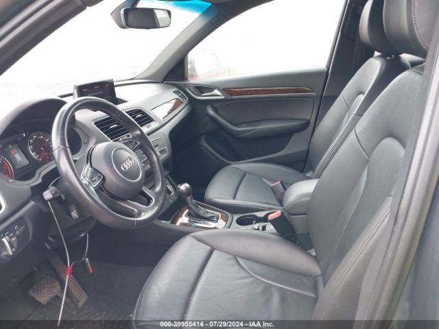 WA1JCCFSXHR001227 Audi Q3 2.0t Premium