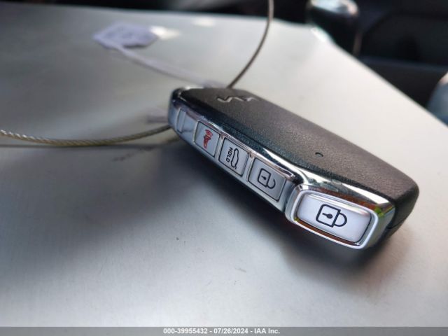 3KPF44AC2PE660220 KIA Forte Gt Manual
